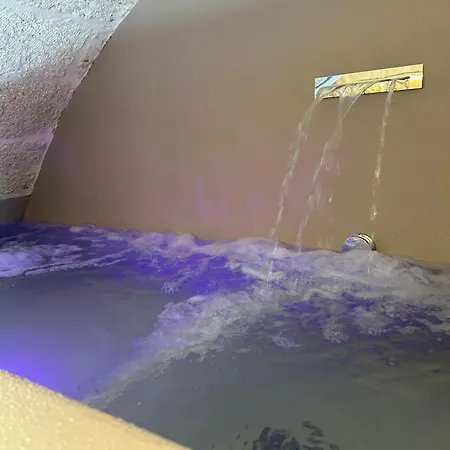 La Piazzetta Luxury 招待所 滨海波利尼亚诺