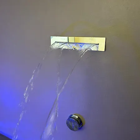 ゲストハウス La Piazzetta Luxury 4*