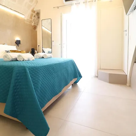 ゲストハウス La Piazzetta Luxury 4*